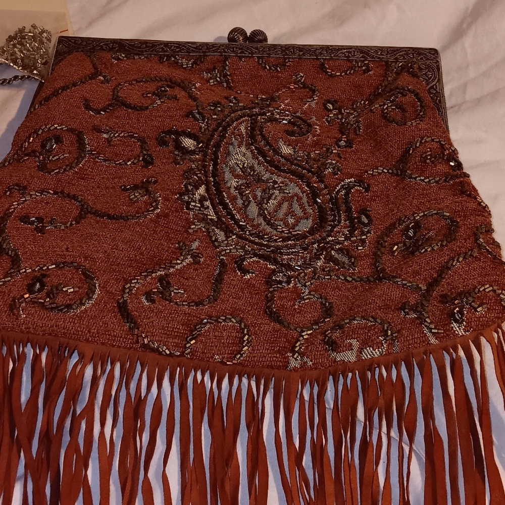Wemon beaded fringed clutch